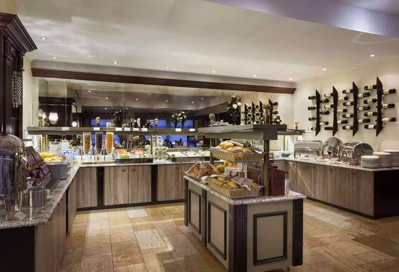 Fotos del hotel Ramada Hotel & Suites By Wyndham Bucharest North:  15