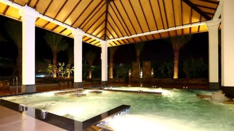 Fotos del hotel Riyuegu Hotsprings Resort:  13