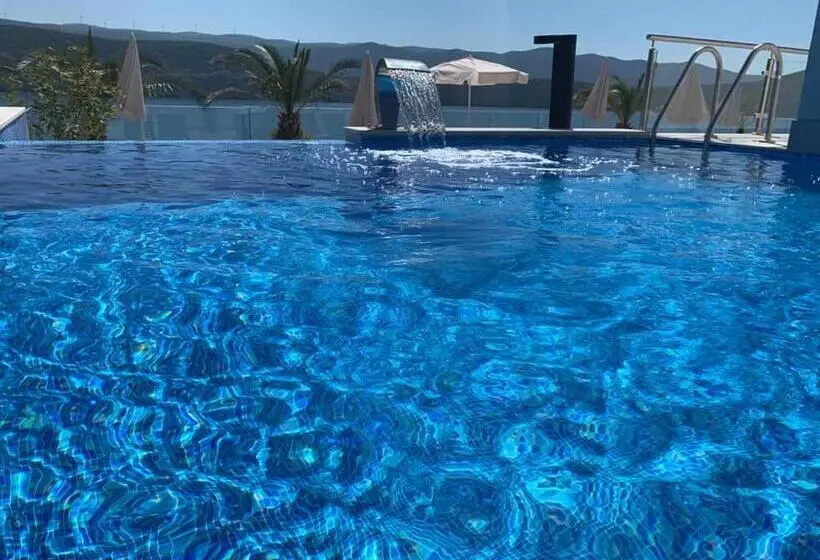 Fotos del hotel Villa Nova:  2