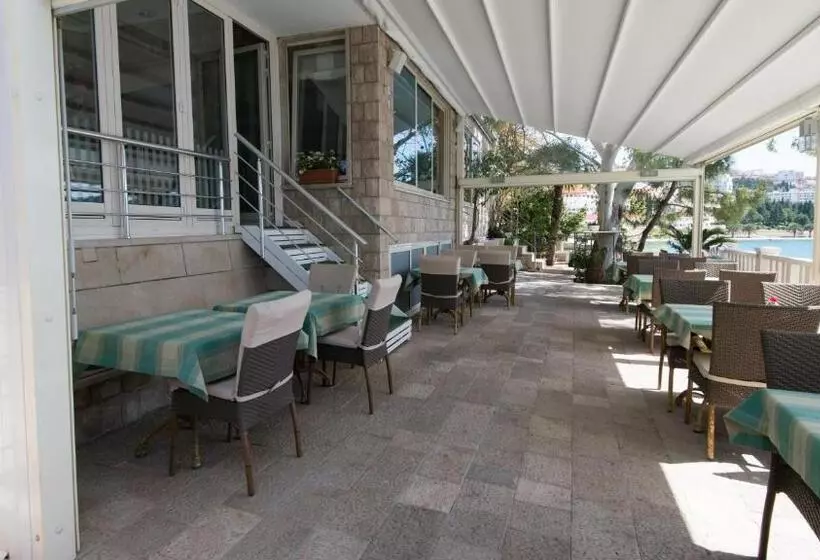 Fotos del hotel Villa Nova:  11