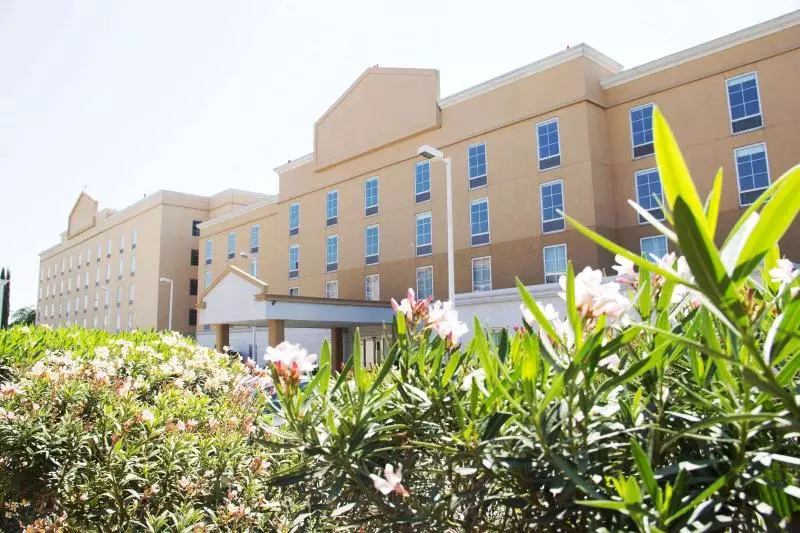 Fairfield By Marriott Monterrey Airport