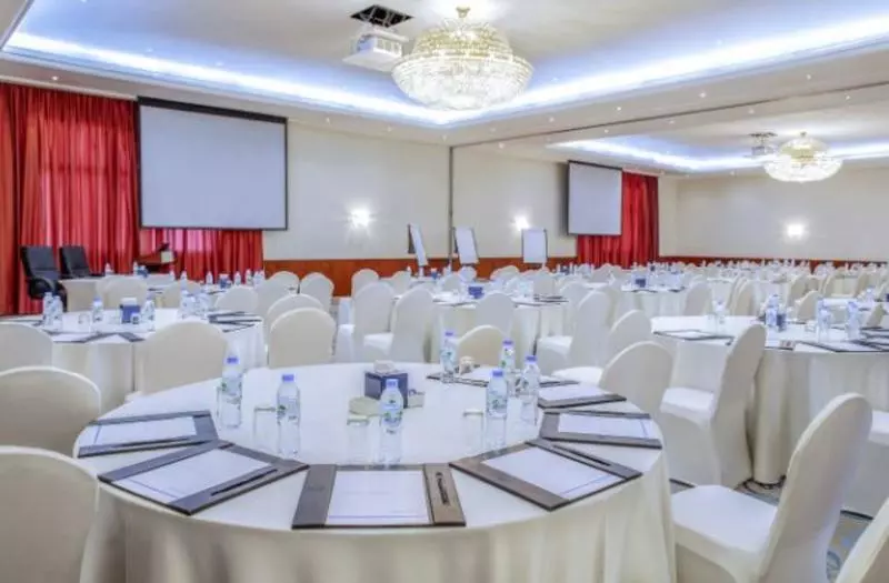 Fotos del hotel Fujairah Rotana Resort & Spa  Al Aqah Beach:  17