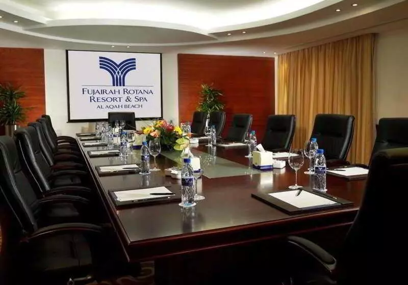 Fotos del hotel Fujairah Rotana Resort & Spa  Al Aqah Beach:  8