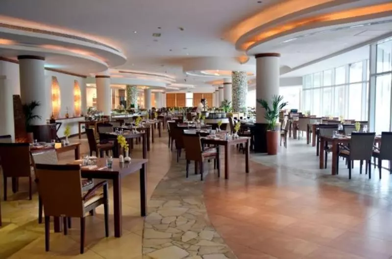 Fotos del hotel Fujairah Rotana Resort & Spa  Al Aqah Beach:  6