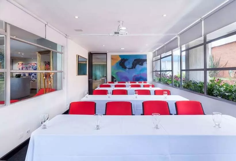 Fotos del hotel 104 Art Suites:  13