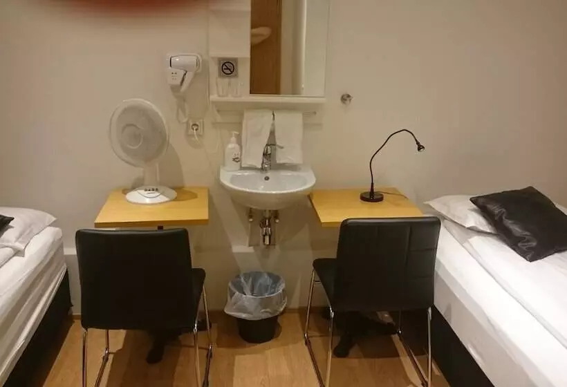 Fotos del hotel 4th Floor:  25