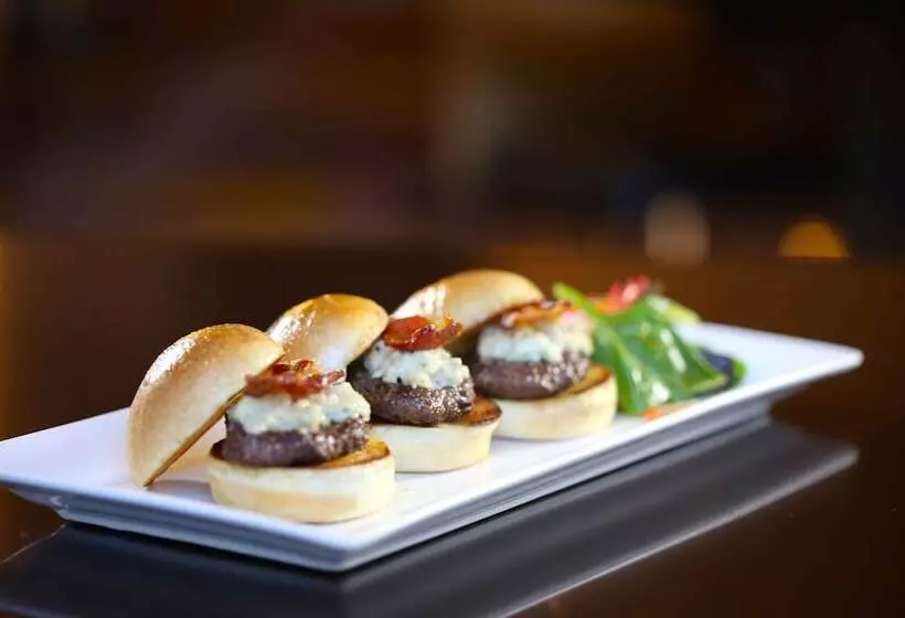 Fotos del hotel Courtyard By Marriott San Diego Downtown:  13