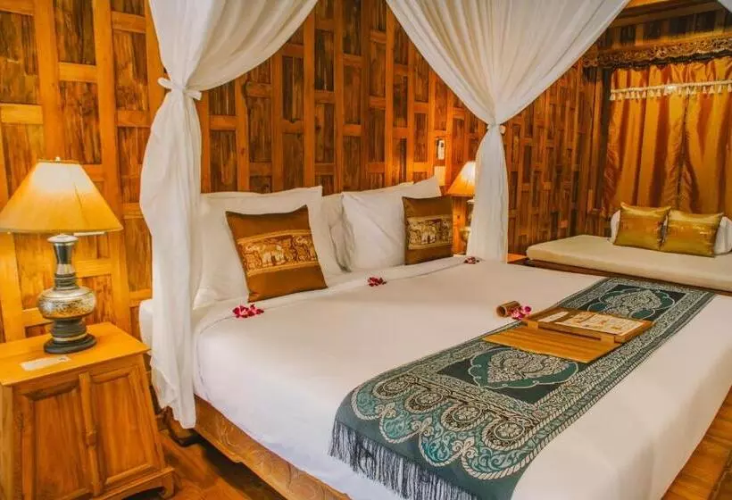 Santhiya Koh Phangan Resort & Spa