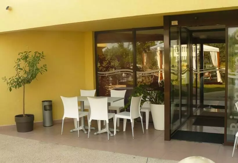 Fotos del hotel Villa Bellagio Euromedecine By Popinns:  13