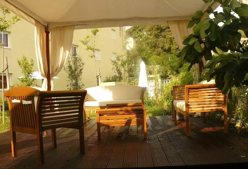 Fotos del hotel Villa Bellagio Euromedecine By Popinns:  16