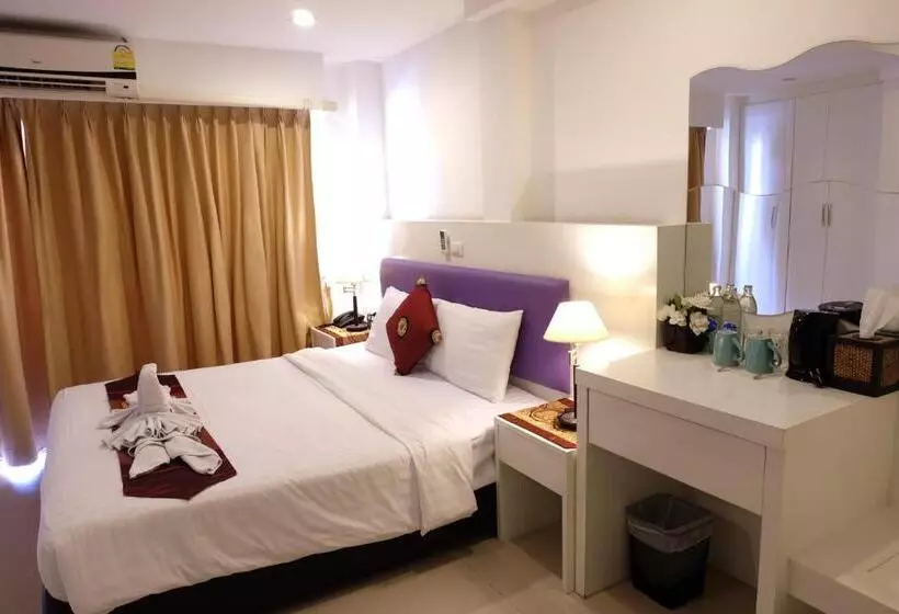 Fotos del hotel Armoni Patong Beach:  17