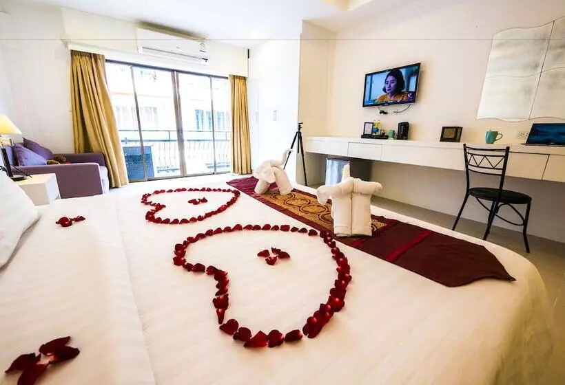 Fotos del hotel Armoni Patong Beach:  15