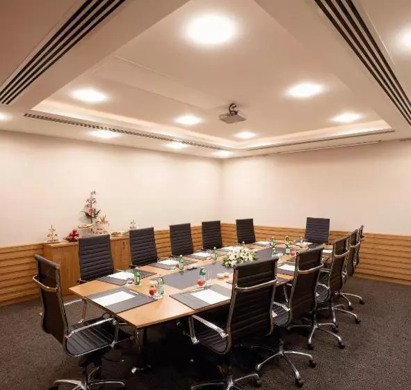 Fotos del hotel Mövenpick  Izmir:  6