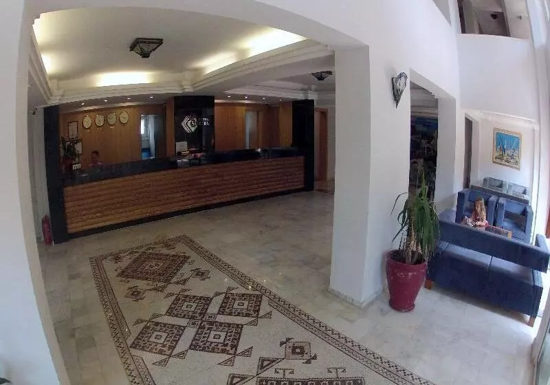 Fotos del hotel Surtel:  24