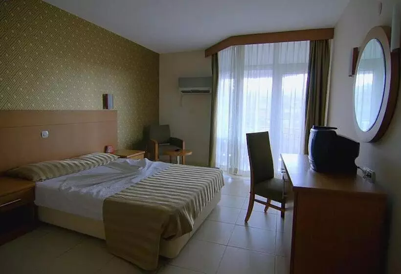 Fotos del hotel Surtel:  16