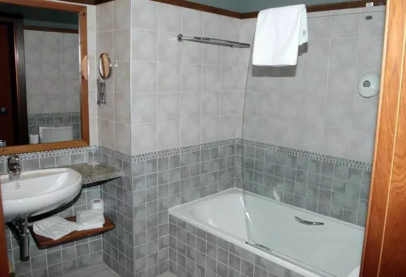 Fotos del hotel Albares:  7