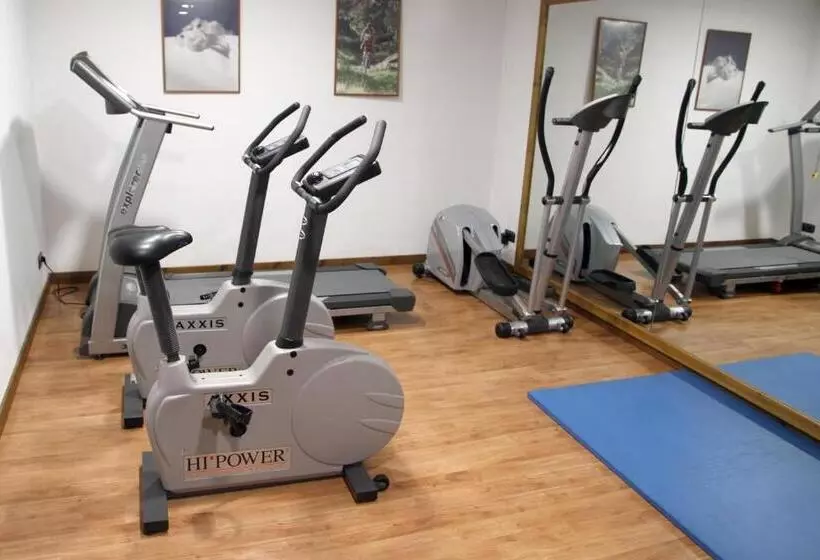 Fotos del hotel Albares:  3