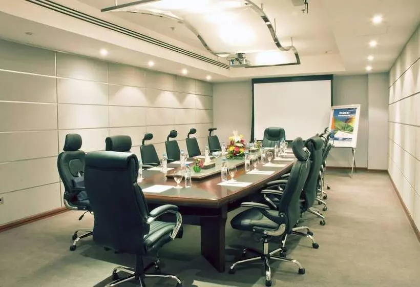 Fotos del hotel Ramee Royal:  7