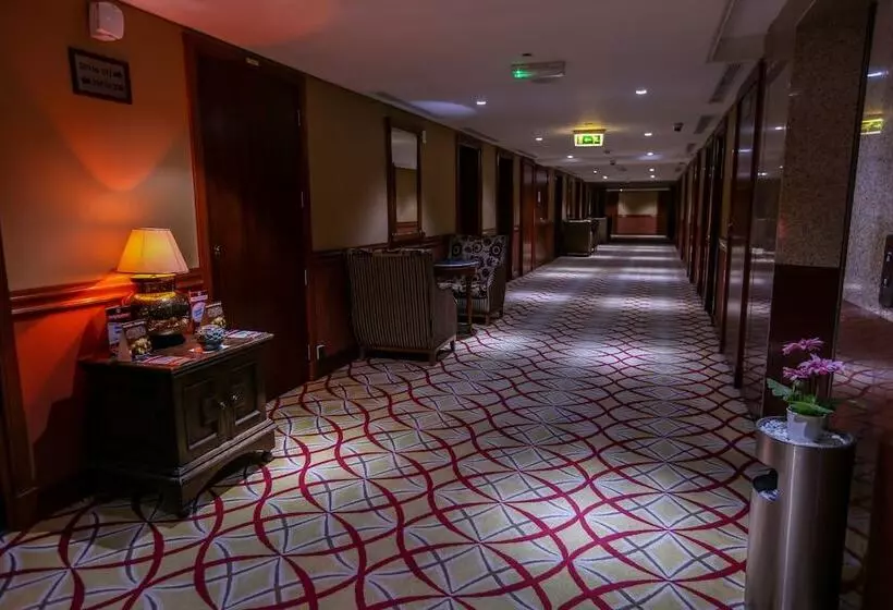 Fotos del hotel Ramee Royal:  2