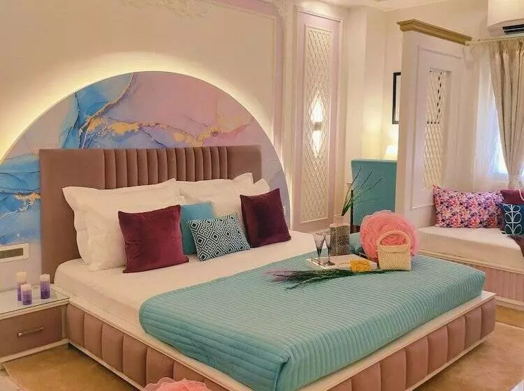 Fotos del hotel Sarang Palace:  10