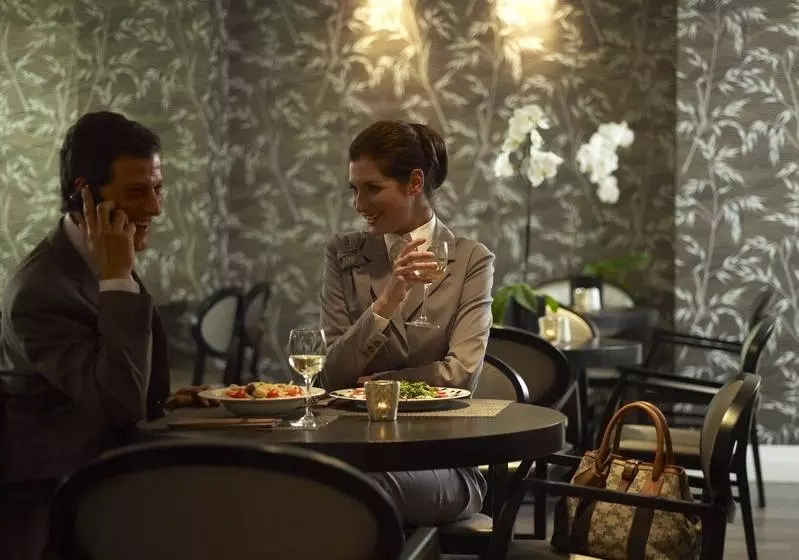 Fotos del hotel The Y:  5