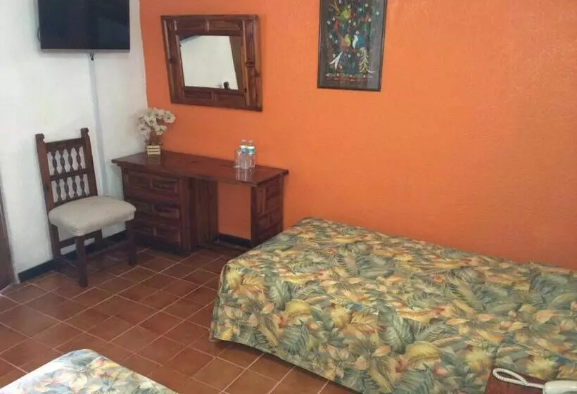 Fotos del hotel Bajo El Volcan:  15