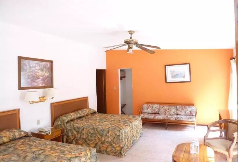 Fotos del hotel Bajo El Volcan:  11