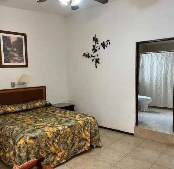 Fotos del hotel Bajo El Volcan:  24