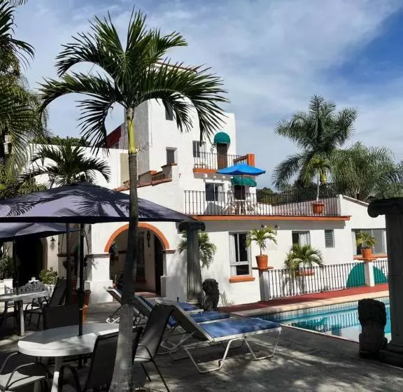 Fotos del hotel Bajo El Volcan:  3