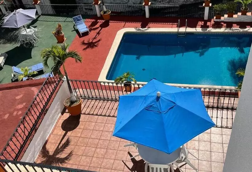 Fotos del hotel Bajo El Volcan:  12