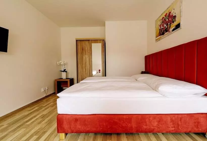 Fotos del hotel Otakar:  13