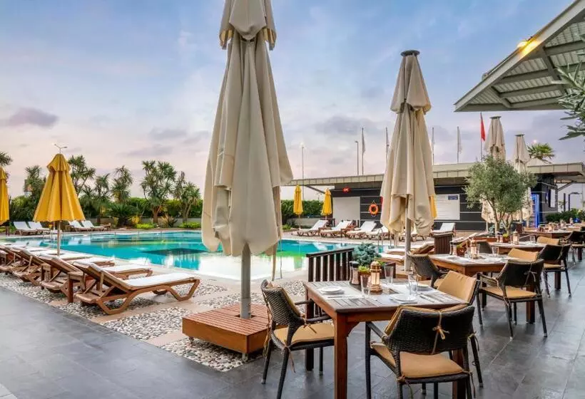 Fotos del hotel Novotel Istanbul Zeytinburnu:  15