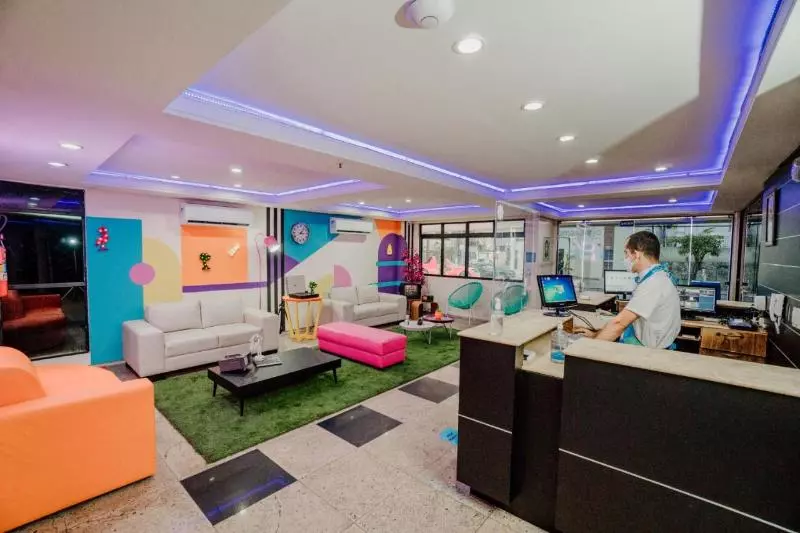 Fotos del hotel D8  Express:  4