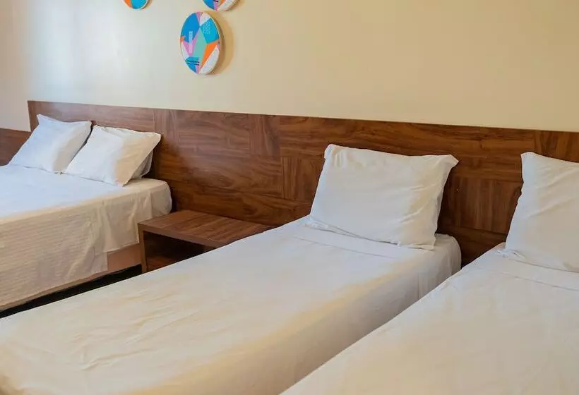 Fotos del hotel D8  Express:  3