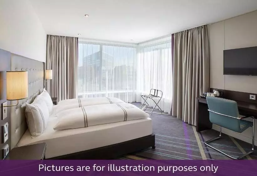 Fotos del hotel Azimut  Munich:  19