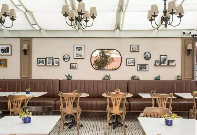 Fotos del hotel Niles Istanbul:  17