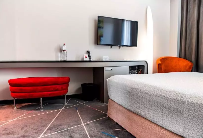 Fotos del hotel Golden Tulip Zira Belgrade:  16