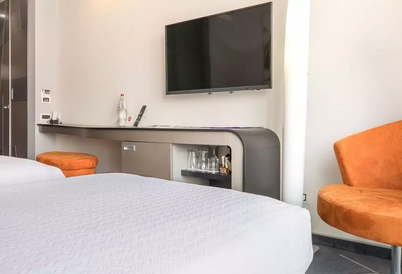 Fotos del hotel Golden Tulip Zira Belgrade:  23