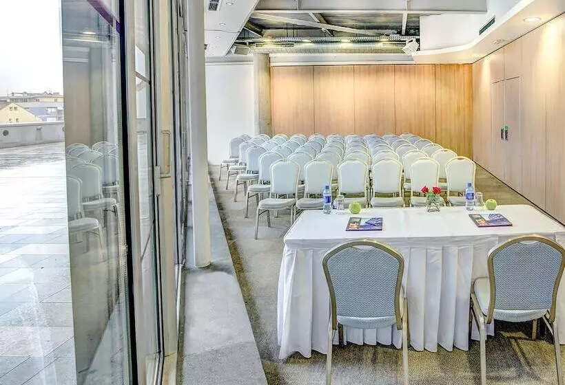 Fotos del hotel Golden Tulip Zira Belgrade:  6