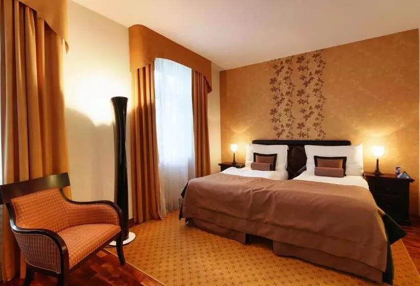 Fotos del hotel Luxury Apartments In The Historical Building In The Heart Of Old Town:  18