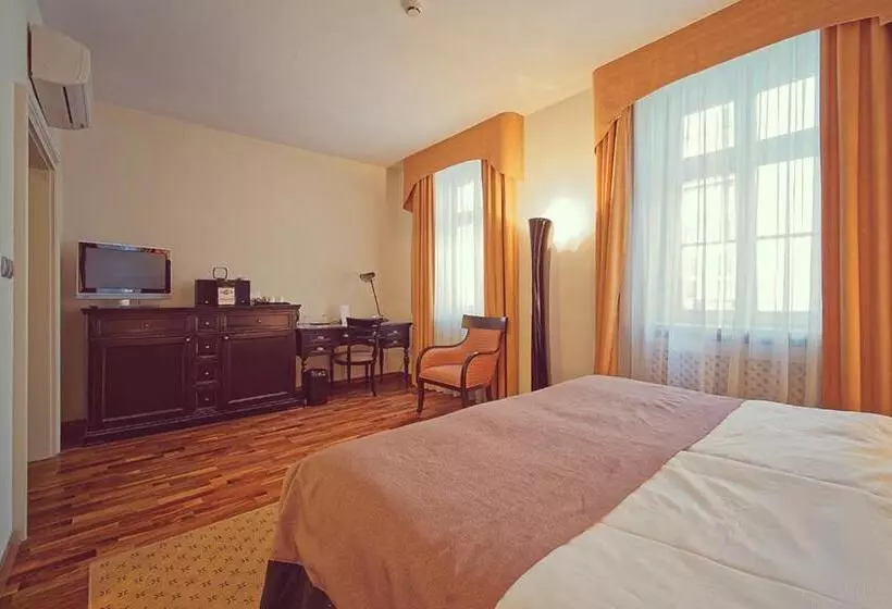 Fotos del hotel Luxury Apartments In The Historical Building In The Heart Of Old Town:  17