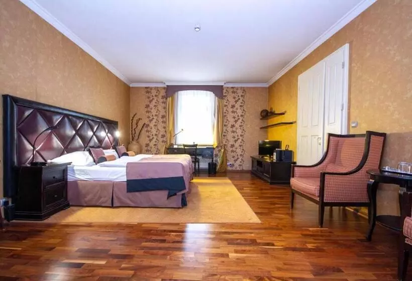 Fotos del hotel Luxury Apartments In The Historical Building In The Heart Of Old Town:  23