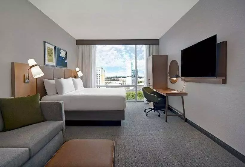Staybridge Stes Galleria Area