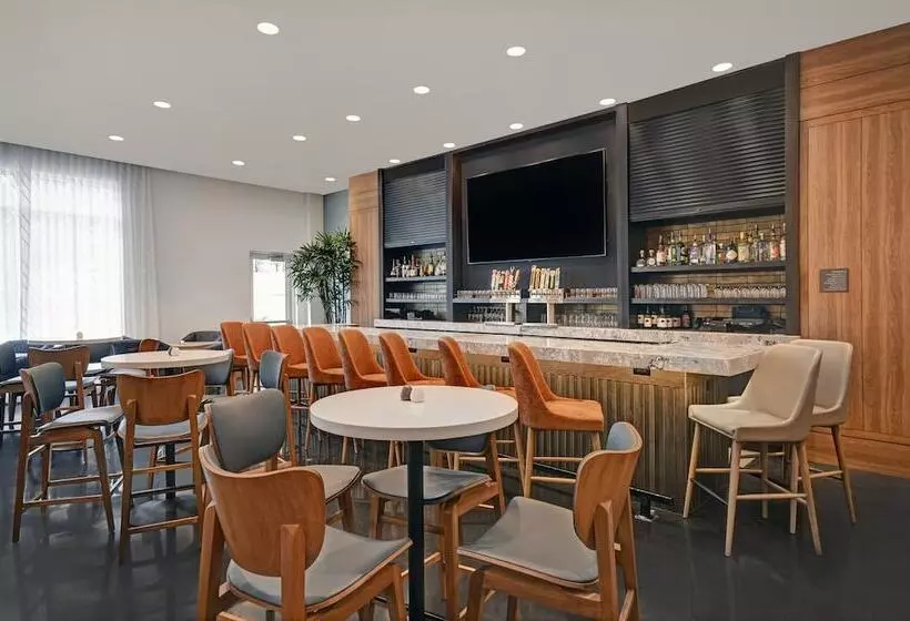 Fotos del hotel Staybridge Stes Galleria Area:  8