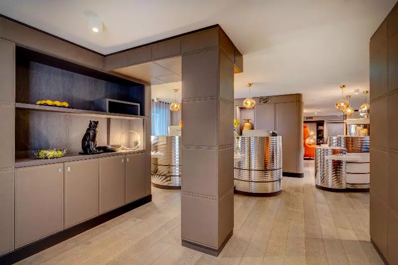 Fotos del hotel Design  F6:  9