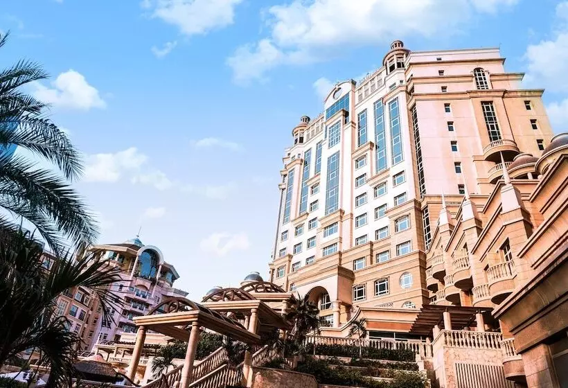 Fotos del hotel Swissôtel Al Murooj Dubai:  132