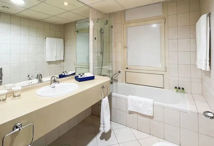 Fotos del hotel Swissôtel Al Murooj Dubai:  61