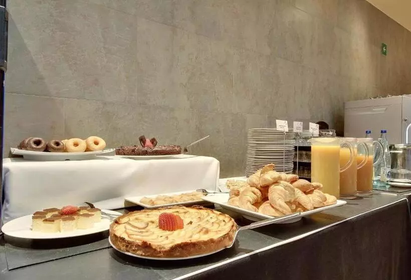 Fotos del hotel Rafaeles Badalona:  24