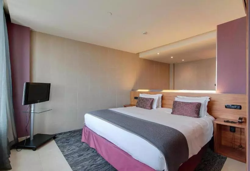 Fotos del hotel Rafaeles Badalona:  2