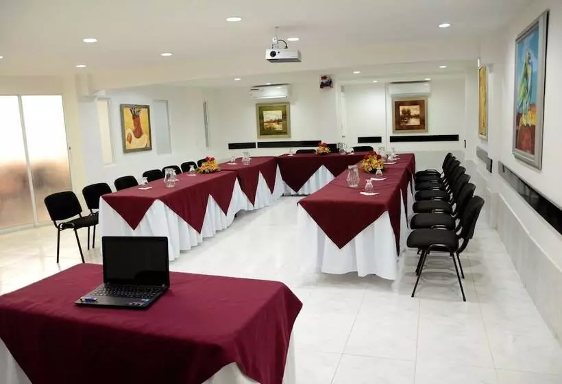 Fotos del hotel Karlo:  12